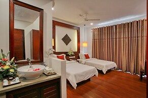 The Moon Residence & Spa