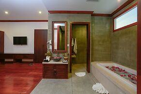 The Moon Residence & Spa