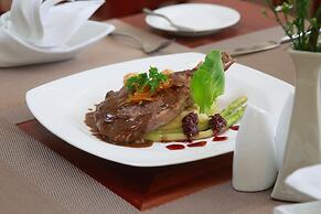 The Moon Residence & Spa