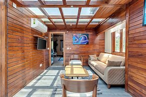 The Baga Beach Resort