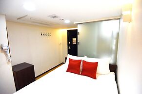 57 Myeongdong Hostel