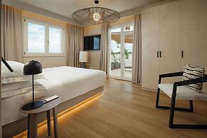 Cala Ponte, a Tribute Portfolio Hotel