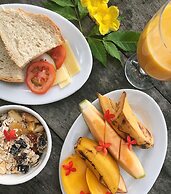 Sangat Island Dive Resort