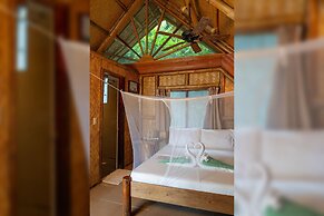 Sangat Island Dive Resort