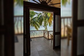 Sangat Island Dive Resort