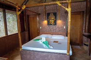 Sangat Island Dive Resort
