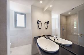 Seebay Hotel
