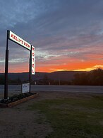 Kelly's View Motel