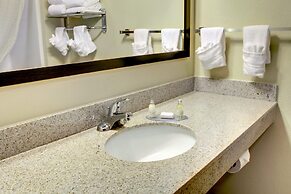 Cobblestone Inn & Suites - Ambridge