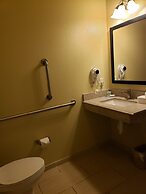 Cobblestone Hotel & Suites - Jefferson