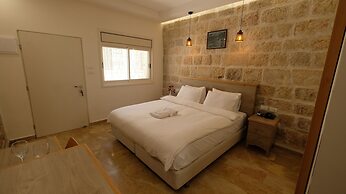 St. George’s Cathedral Pilgrim Guesthouse – Jerusalem
