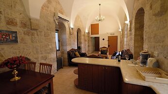 St. George’s Cathedral Pilgrim Guesthouse – Jerusalem