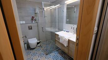 St. George’s Cathedral Pilgrim Guesthouse – Jerusalem