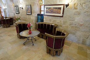 St. George’s Cathedral Pilgrim Guesthouse – Jerusalem