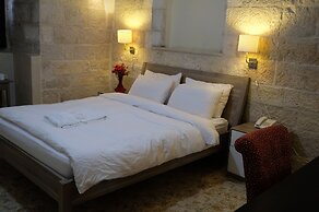 St. George’s Cathedral Pilgrim Guesthouse – Jerusalem