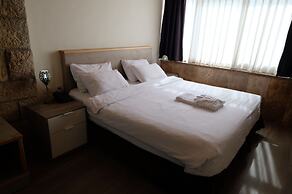 St. George’s Cathedral Pilgrim Guesthouse – Jerusalem