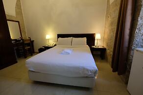 St. George’s Cathedral Pilgrim Guesthouse – Jerusalem