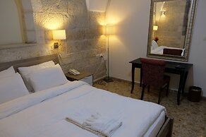 St. George’s Cathedral Pilgrim Guesthouse – Jerusalem