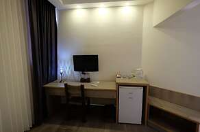 St. George’s Cathedral Pilgrim Guesthouse – Jerusalem