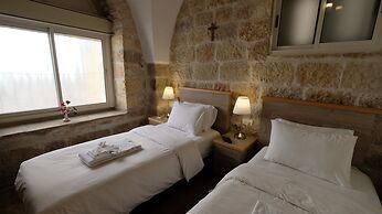 St. George’s Cathedral Pilgrim Guesthouse – Jerusalem