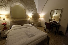 St. George’s Cathedral Pilgrim Guesthouse – Jerusalem