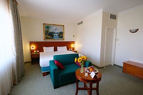 City Inn Palace Hotel