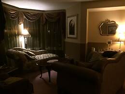 Elevate Rooms Harmony House B&B