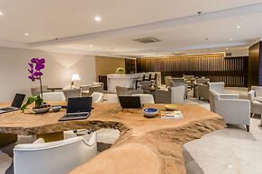 Blue Tree Premium Alphaville