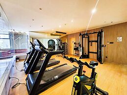 Madison 101 Hotel & Tower