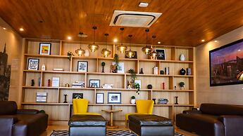 Madison 101 Hotel & Tower