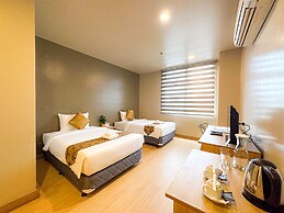 Madison 101 Hotel & Tower