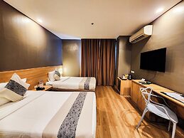 Madison 101 Hotel & Tower