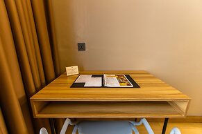 Madison 101 Hotel & Tower