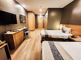 Madison 101 Hotel & Tower