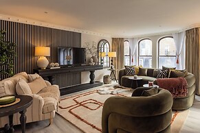Mayfair House