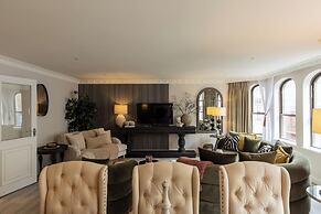 Mayfair House