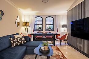Mayfair House