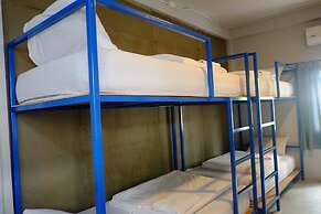 Nokhook House Trang - Hostel