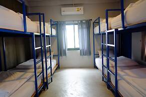 Nokhook House Trang - Hostel