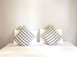 Nokhook House Trang - Hostel