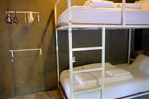 Nokhook House Trang - Hostel