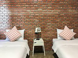 Nokhook House Trang - Hostel
