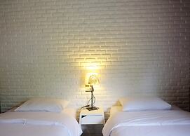 Nokhook House Trang - Hostel