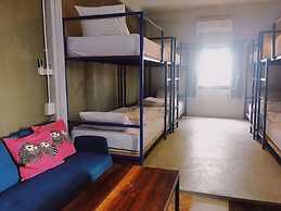 Nokhook House Trang - Hostel