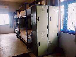 Nokhook House Trang - Hostel