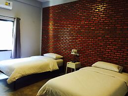 Nokhook House Trang - Hostel