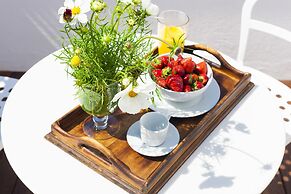 Kare No Apartments by Sitges Group