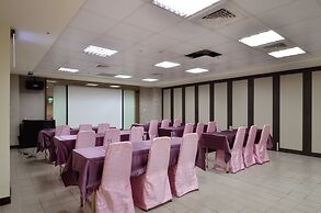 Ever Delightful Business Hotel