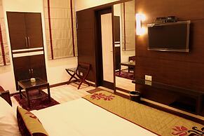 Hotel Amrapali Grand