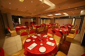 Hotel Amrapali Grand